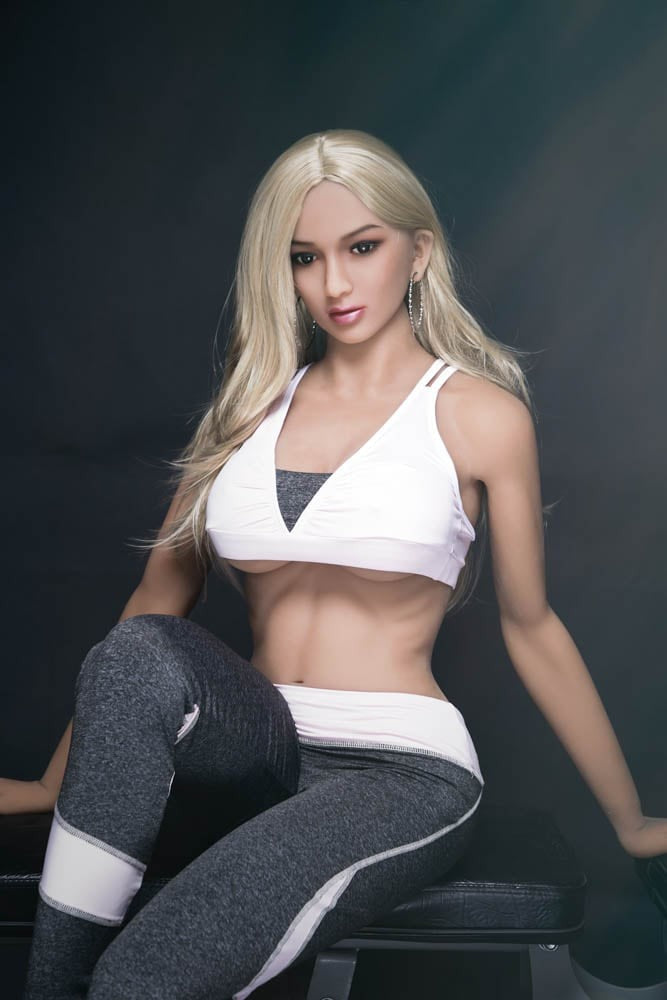 Love doll Isabella