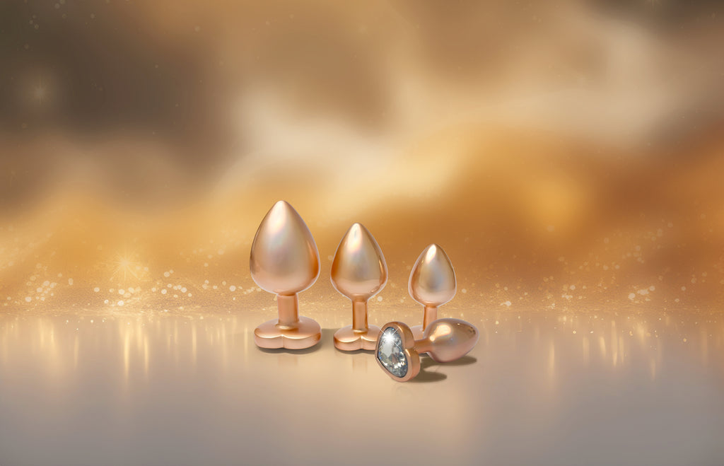 LUSTROUS PEARL AND GOLD PIN SET