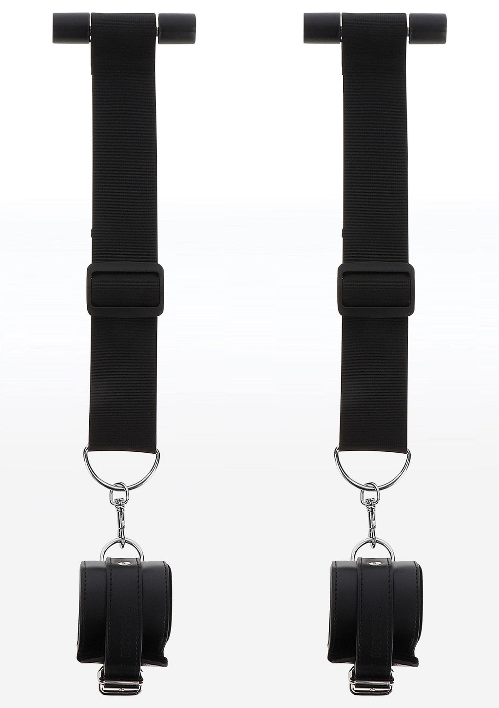 Portiere e bracciali neri