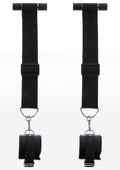 Portiere e bracciali neri