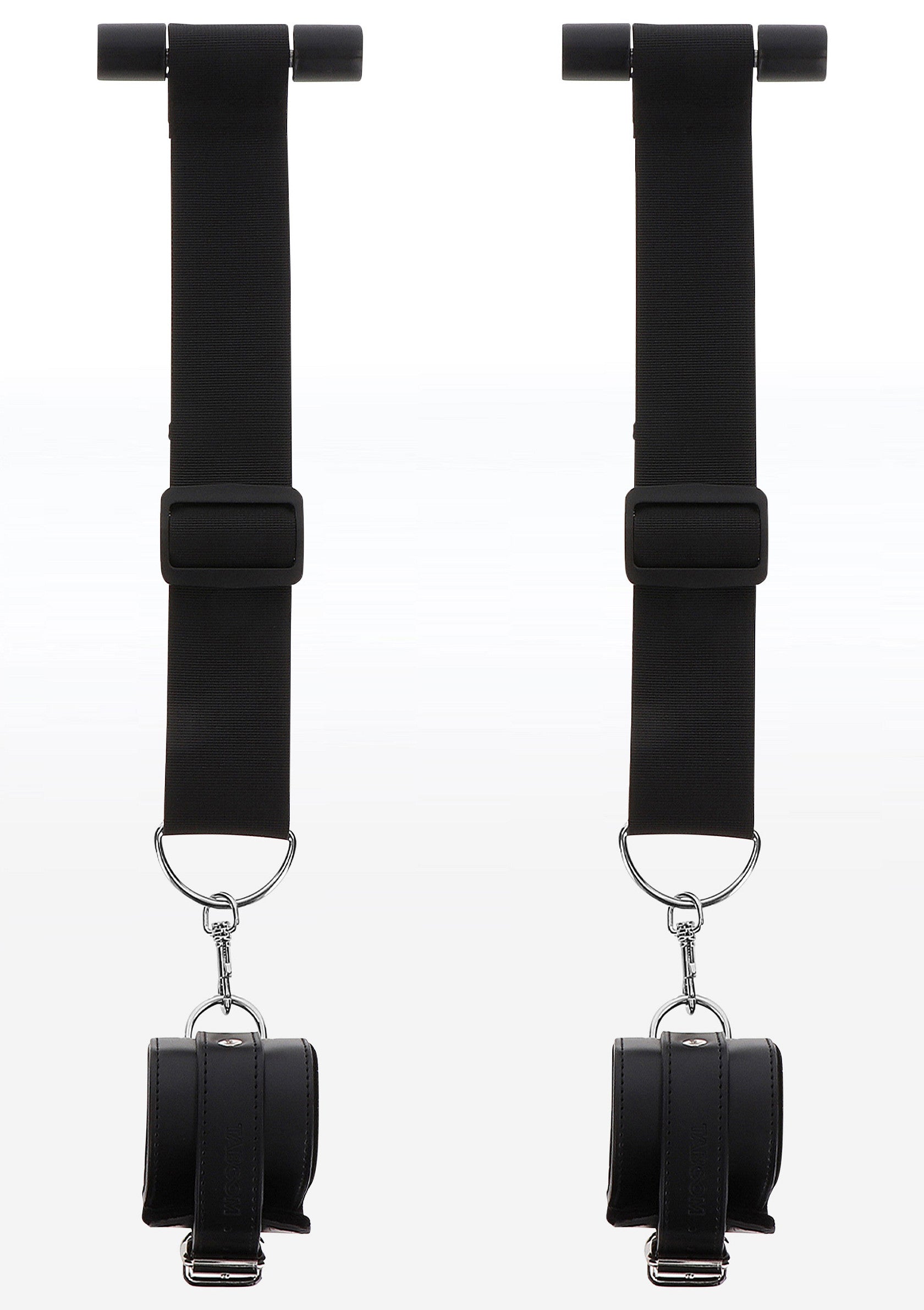 Portiere e bracciali neri