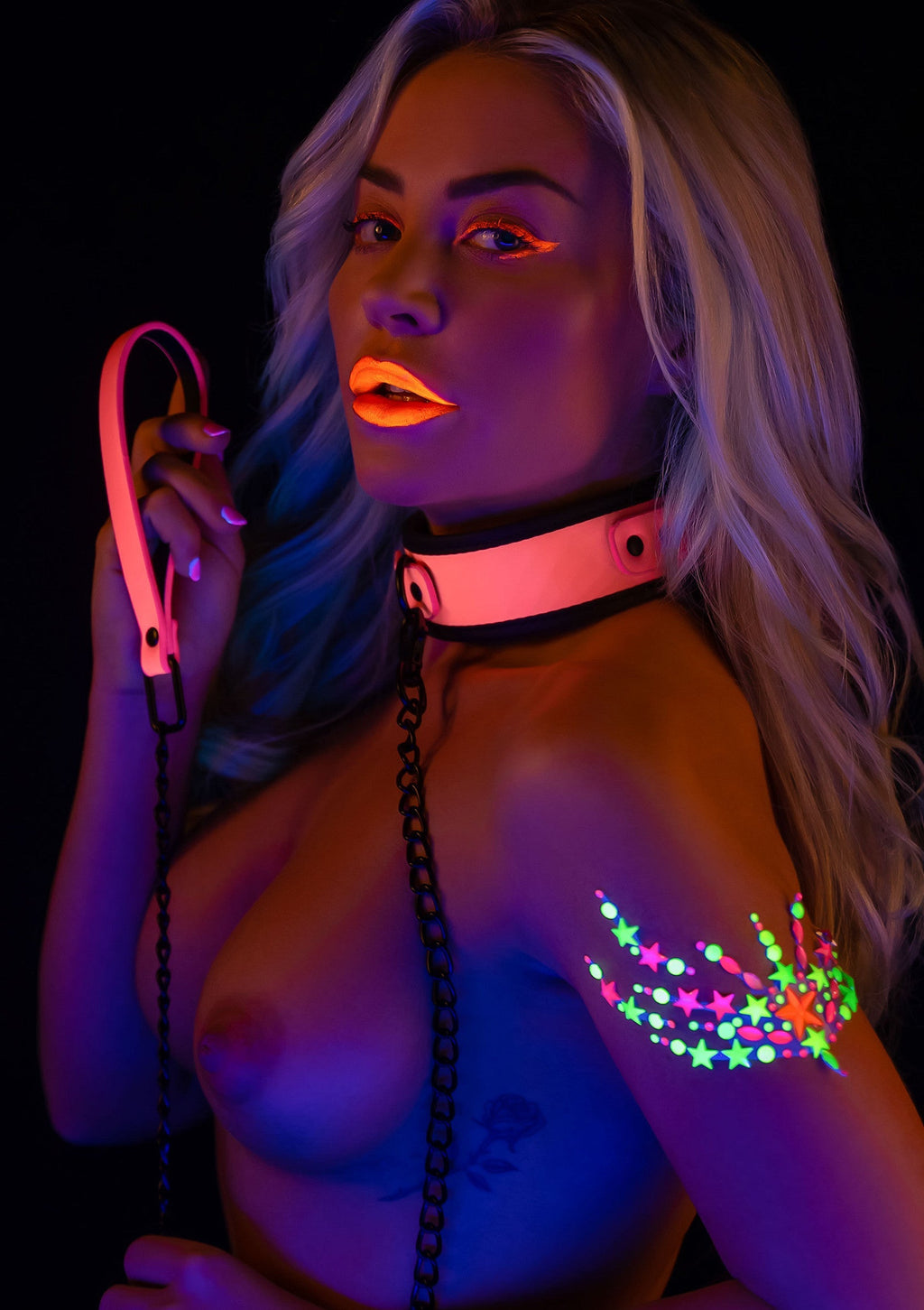 Pink chain collar and leash