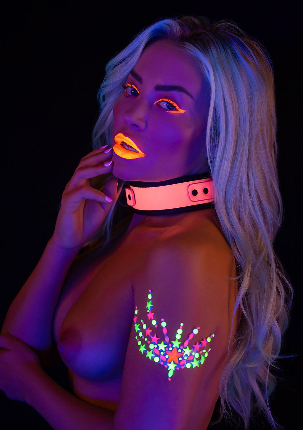 Pink chain collar and leash