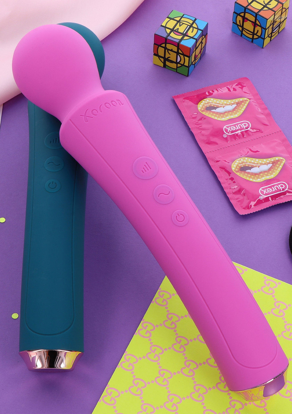 The fuchsia curved wand