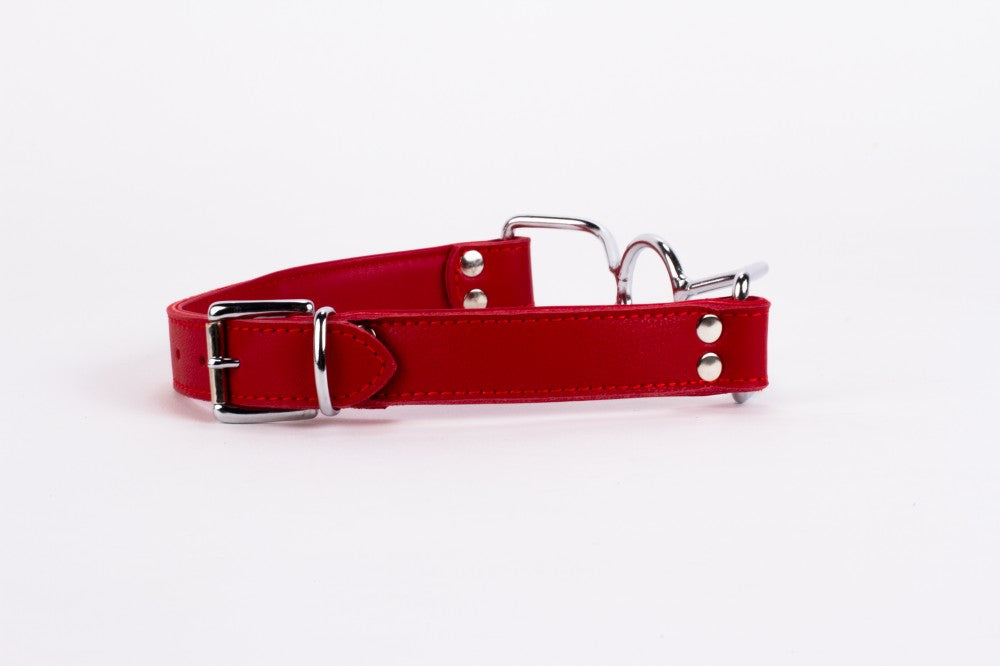 Soft calfskin upper and lambskin lining with a red stainless steel mouthpiece