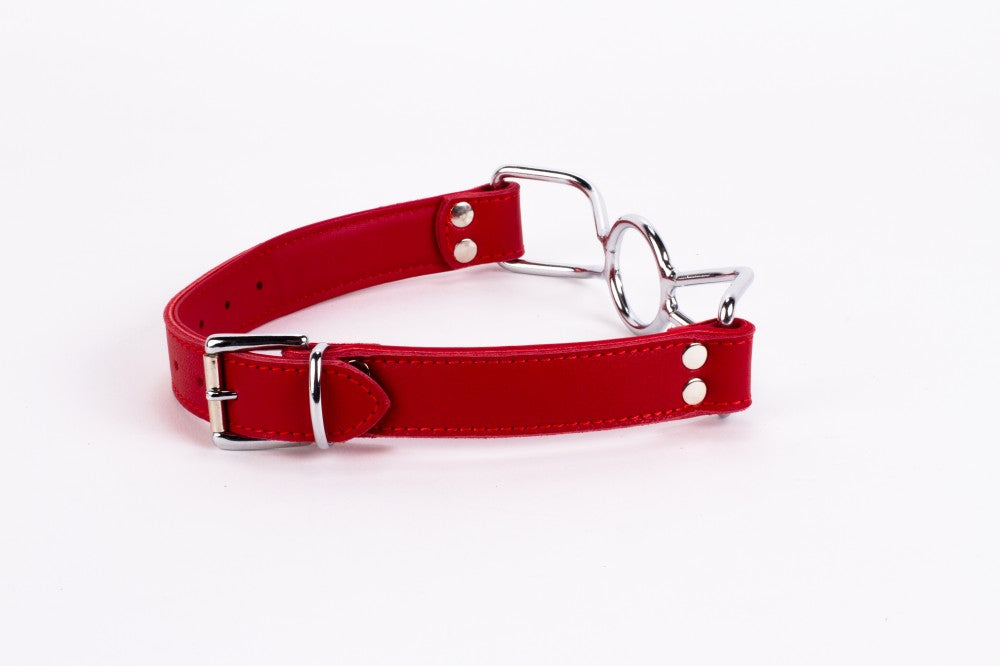 Soft calfskin upper and lambskin lining with a red stainless steel mouthpiece