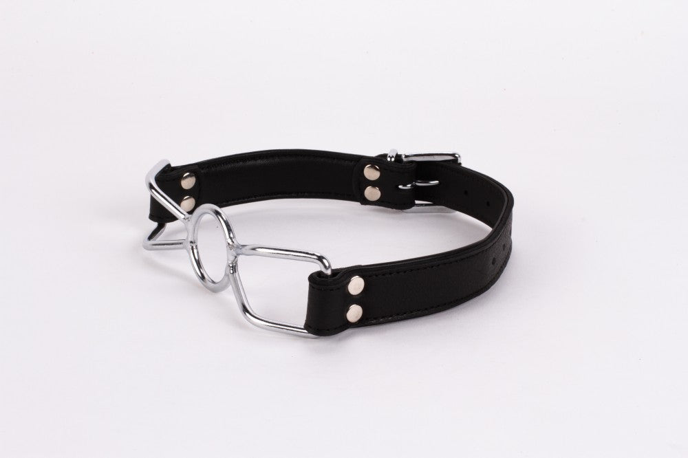 Soft calfskin upper and lambskin lining with black stainless steel mouthpiece
