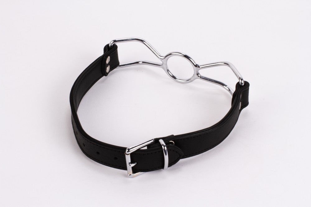 Soft calfskin upper and lambskin lining with black stainless steel mouthpiece