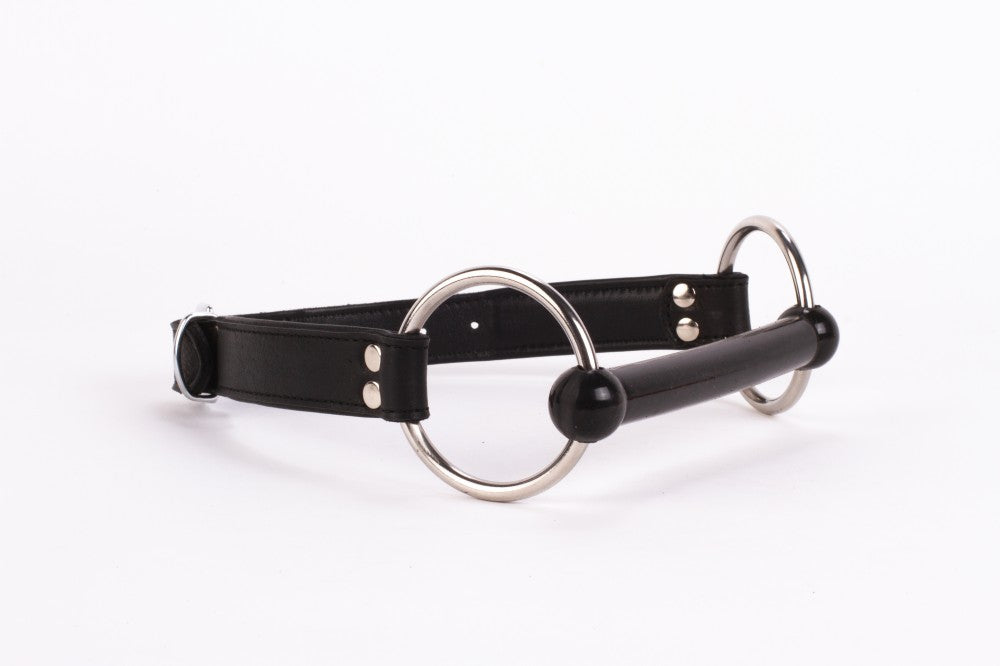 Soft calf leather upper and lambskin leather lining with black silicone mouthpiece