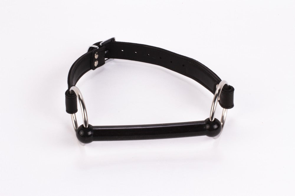 Soft calf leather upper and lambskin leather lining with black silicone mouthpiece