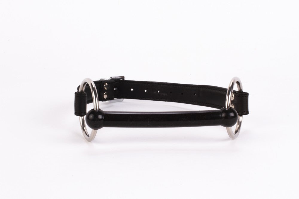 Soft calf leather upper and lambskin leather lining with black silicone mouthpiece