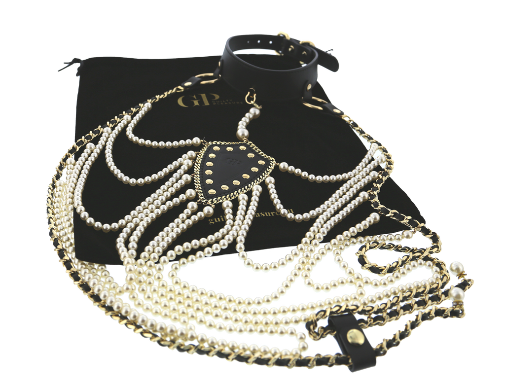 GUILTY PLEASURE PEARL NECKLACE
